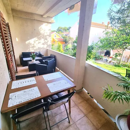 Apartment Nardela Biograd Na Moru