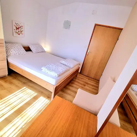 Nardela Apartment *